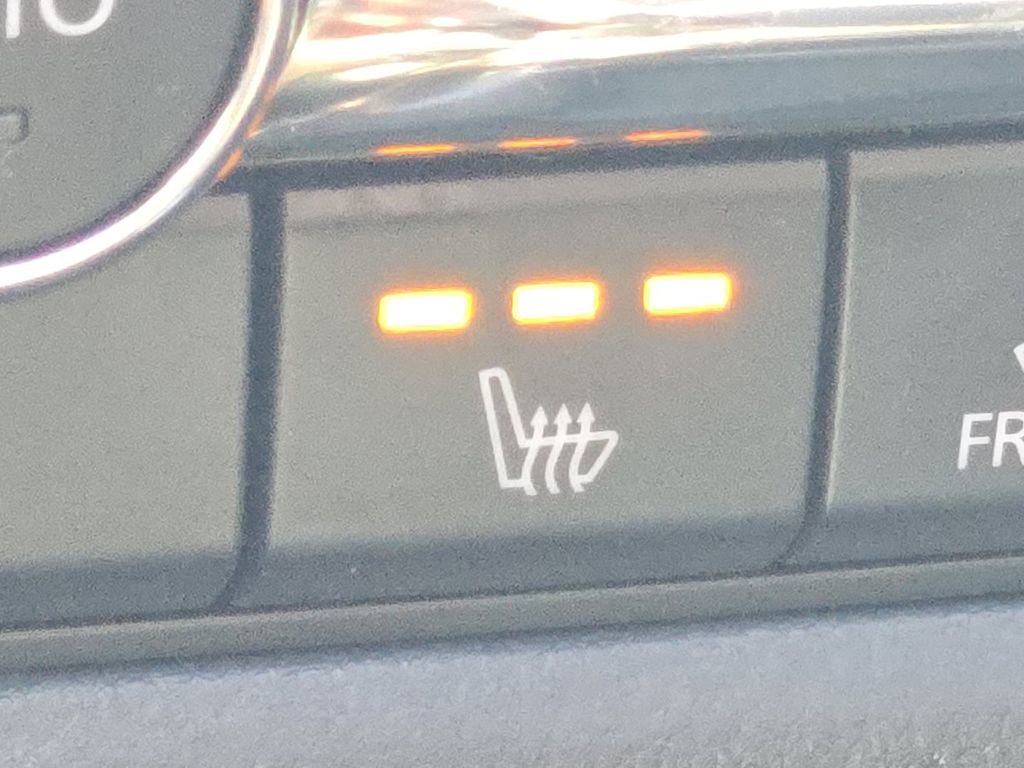 Used 2023 MAZDA CX-30 AWD 2.5 S w/ Premium Package image 7