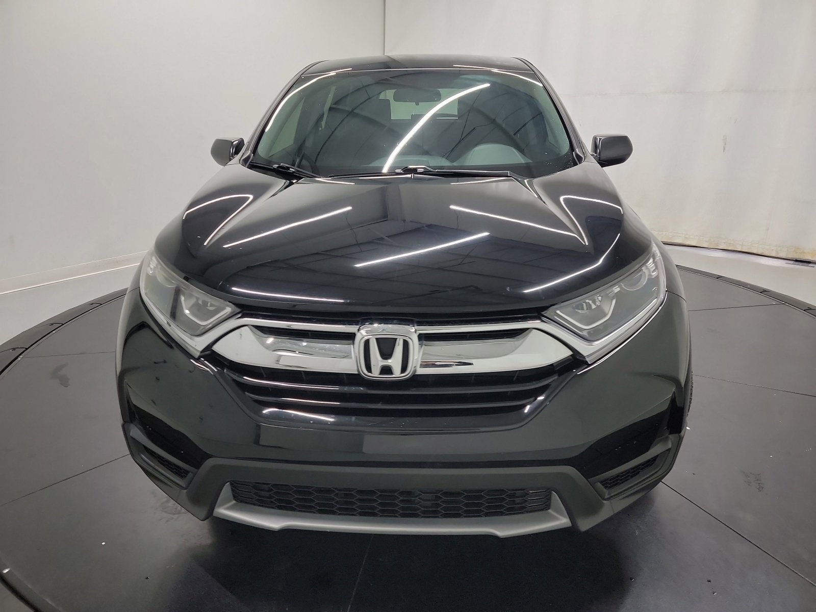Used 2019 Honda CR-V LX image 2