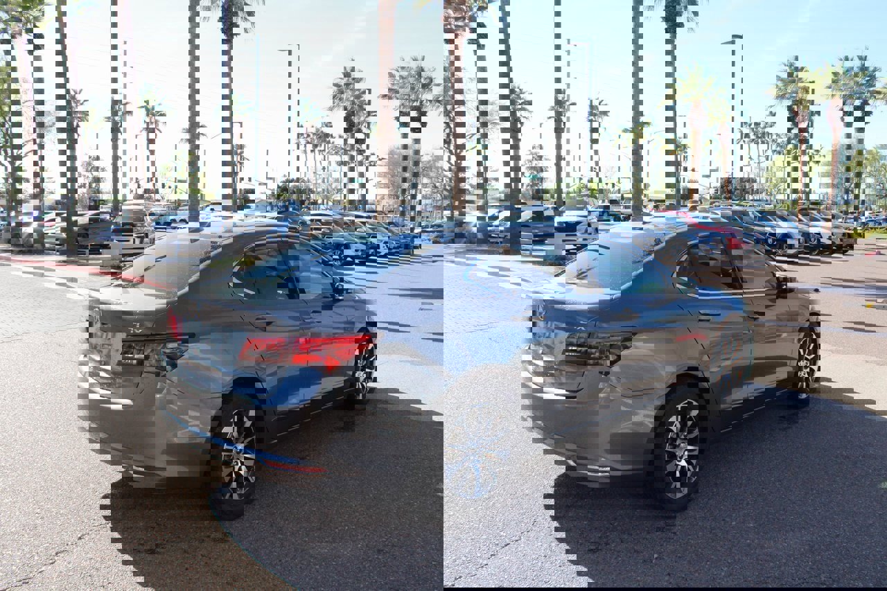 Used 2017 Acura TLX image 5