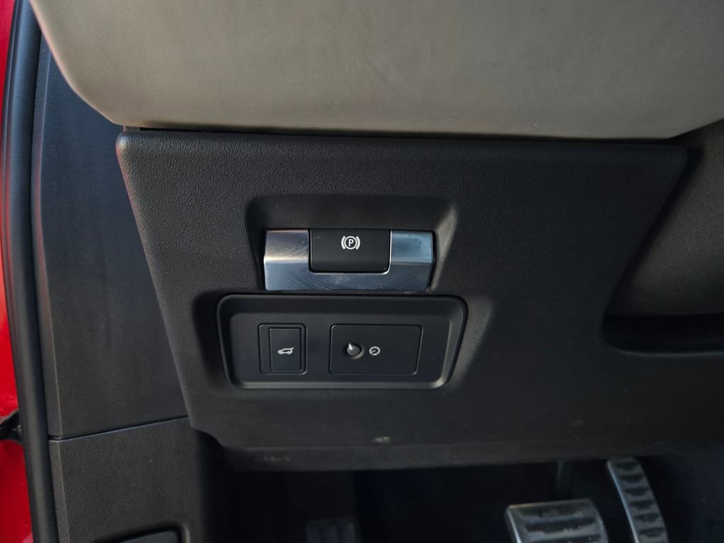 Used 2020 Land Rover Range Rover Evoque R-Dynamic SE image 15