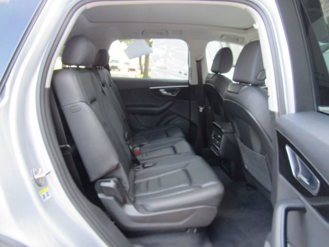Used 2022 Audi Q7 3.0T Premium w/ Convenience Package image 26