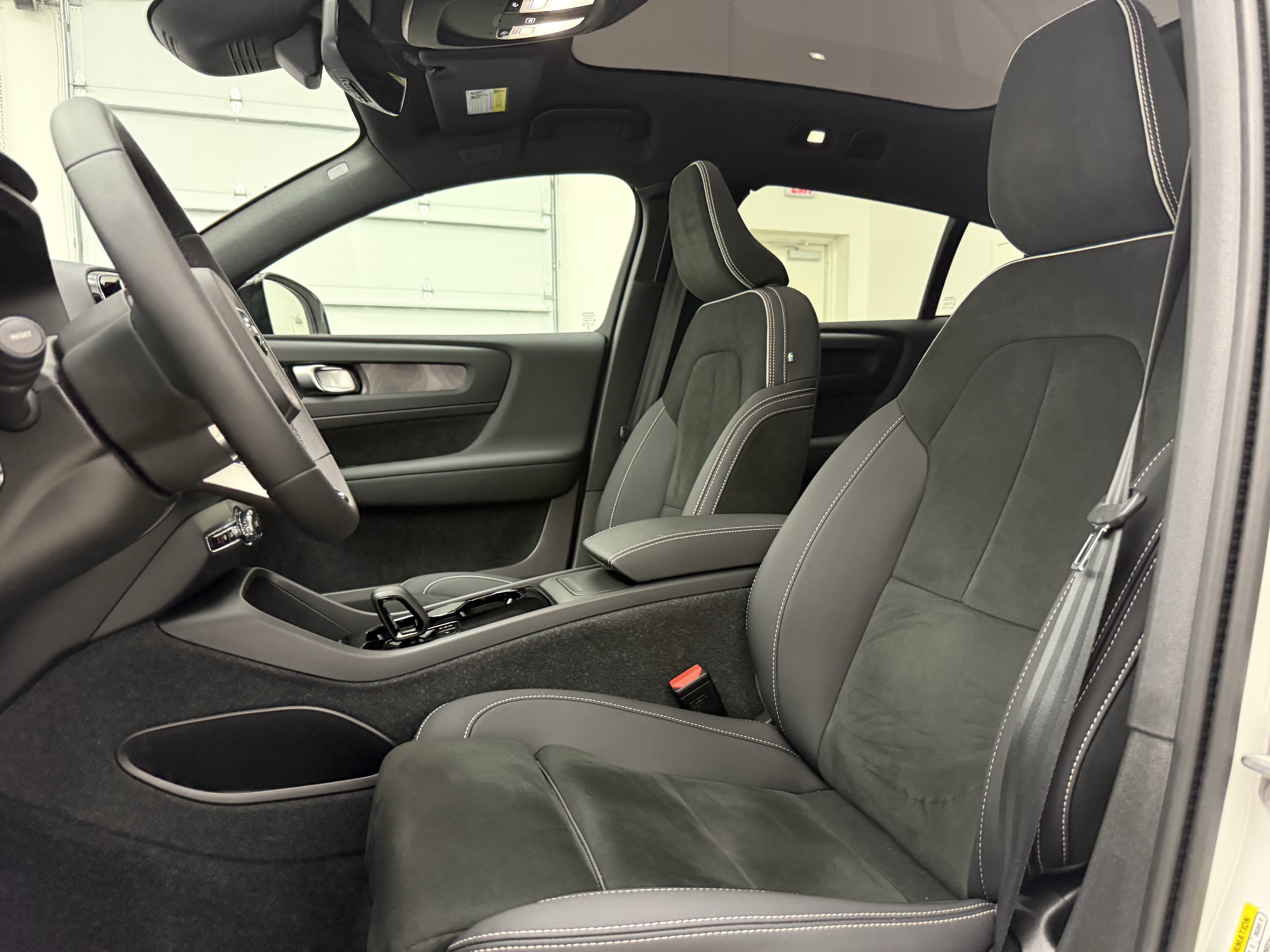 Certified 2023 Volvo C40 P8 Recharge Ultimate AWD/4WD image 12