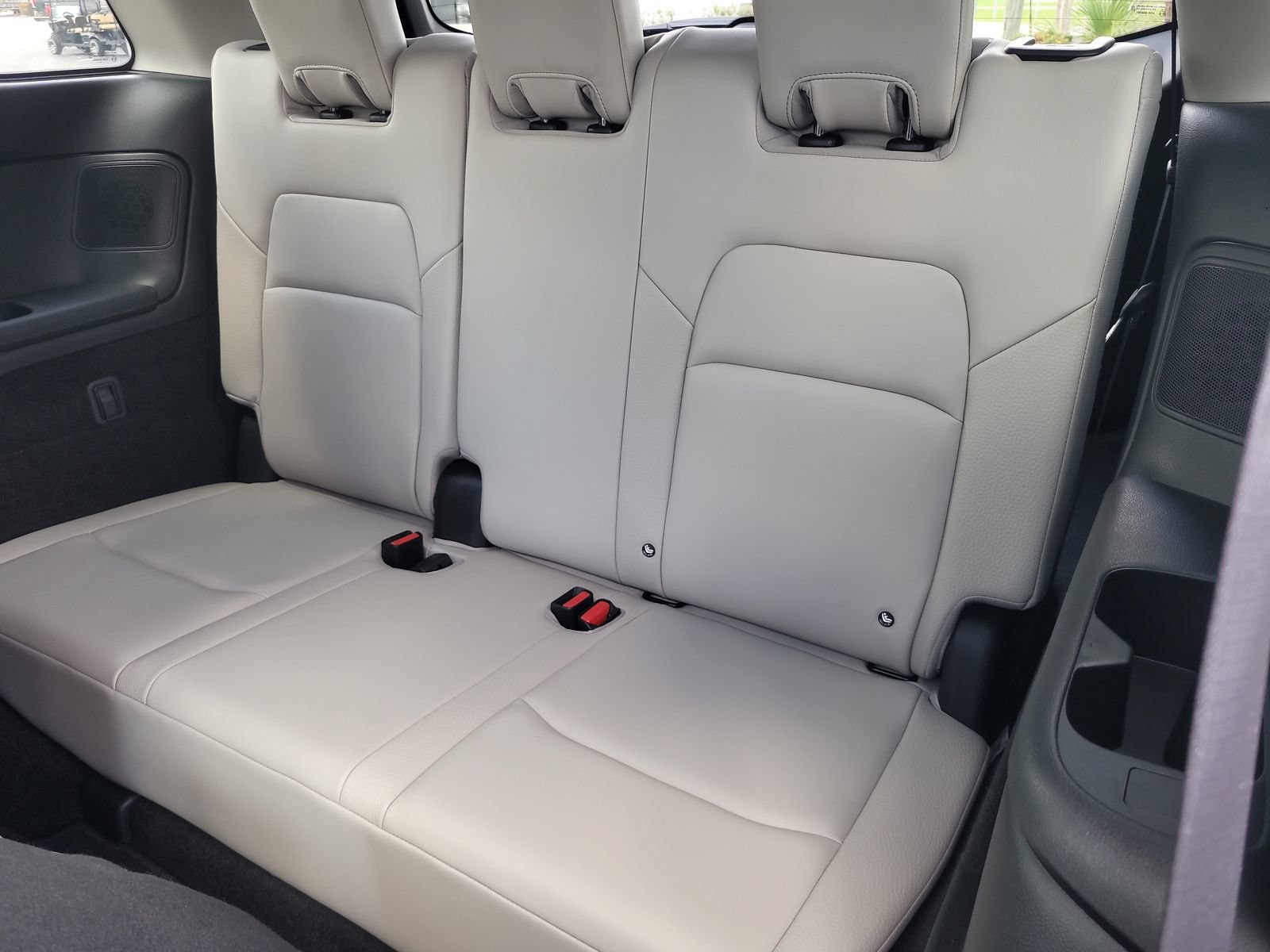 Used 2024 Nissan Pathfinder SL w/ SL Premium Package FWD image 10