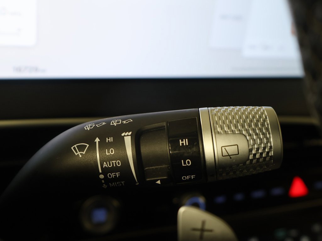 Used 2026 Genesis GV70 2.5T Select image 43