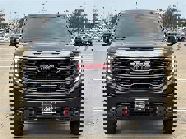 Used 2023 GMC Sierra 1500 AT4 w/ AT4 Premium Package image 8