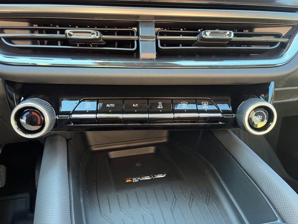 New 2026 Chevrolet Equinox EV RS image 18