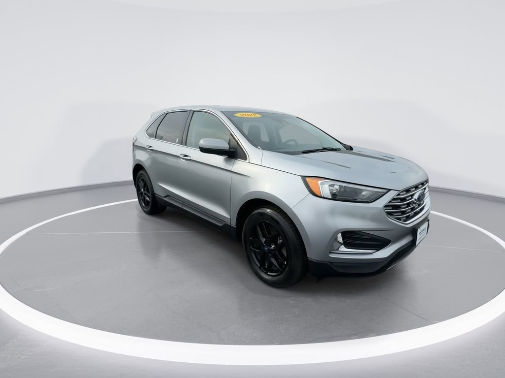 Used 2022 Ford Edge SEL image 2