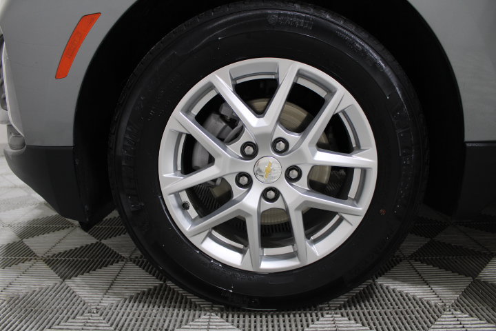 Used 2024 Chevrolet Equinox LT FWD image 47