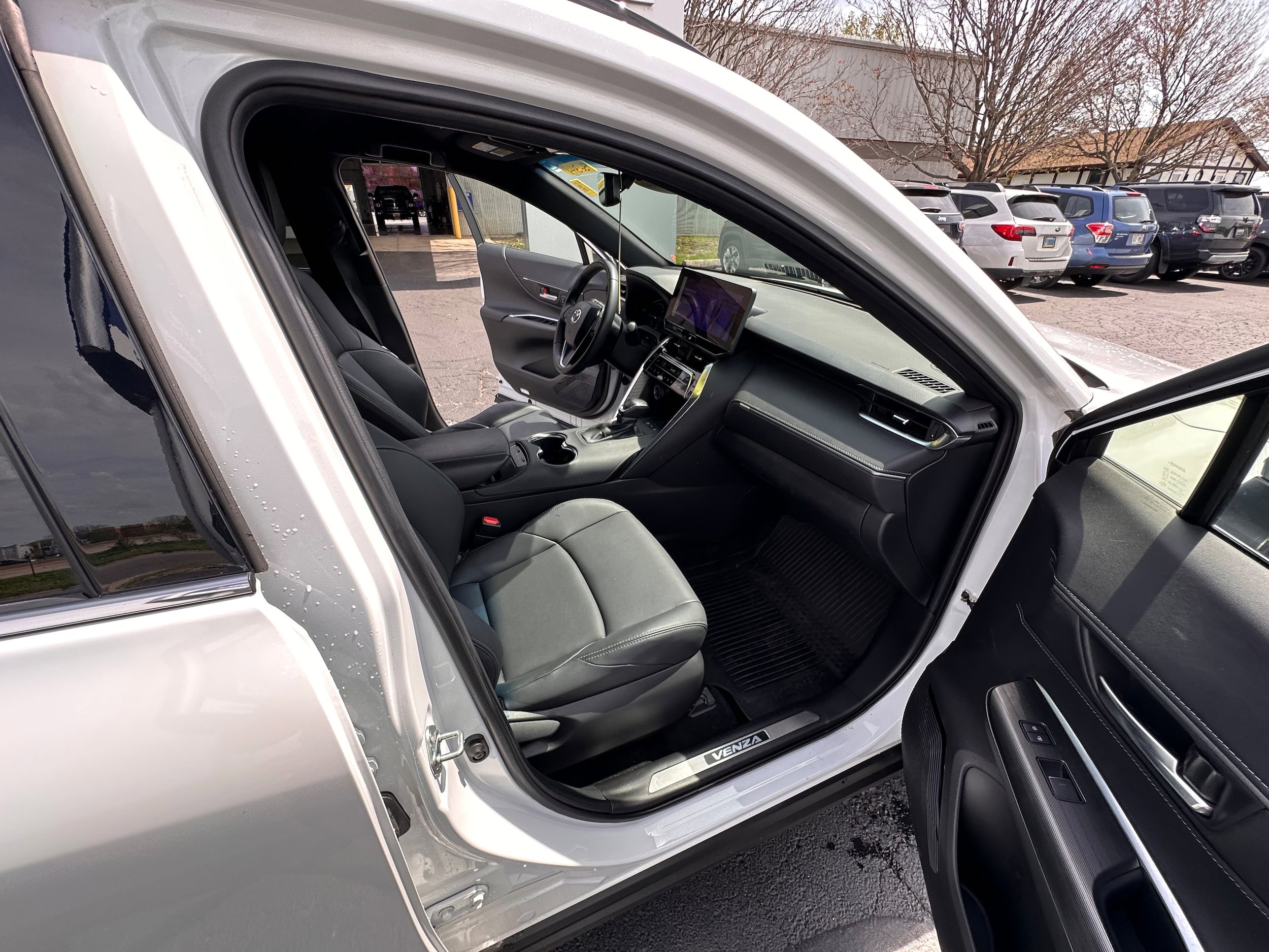Used 2023 Toyota Venza Nightshade AWD/4WD image 20