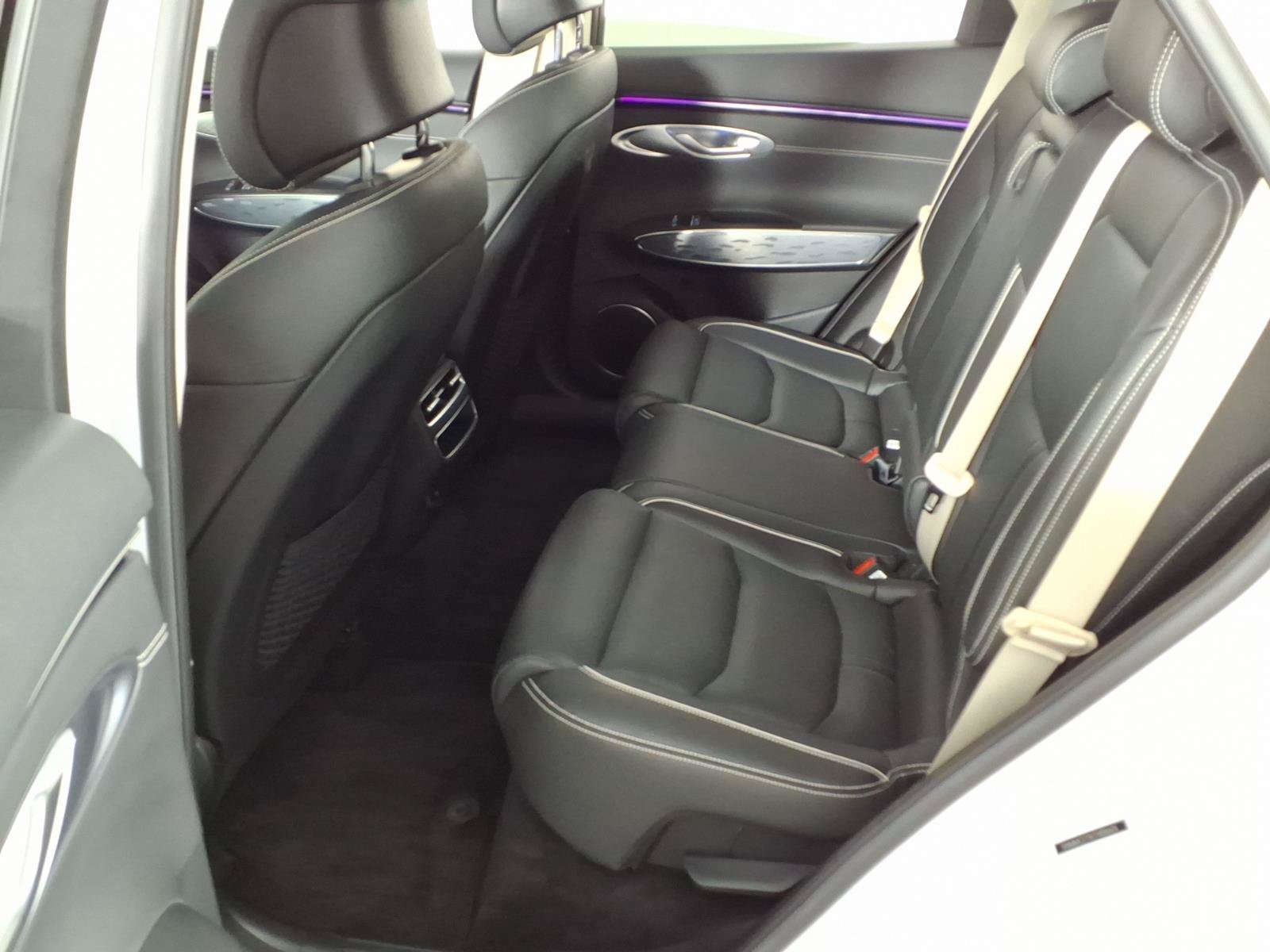 Certified 2026 Genesis Electrified GV70 AWD/4WD image 15