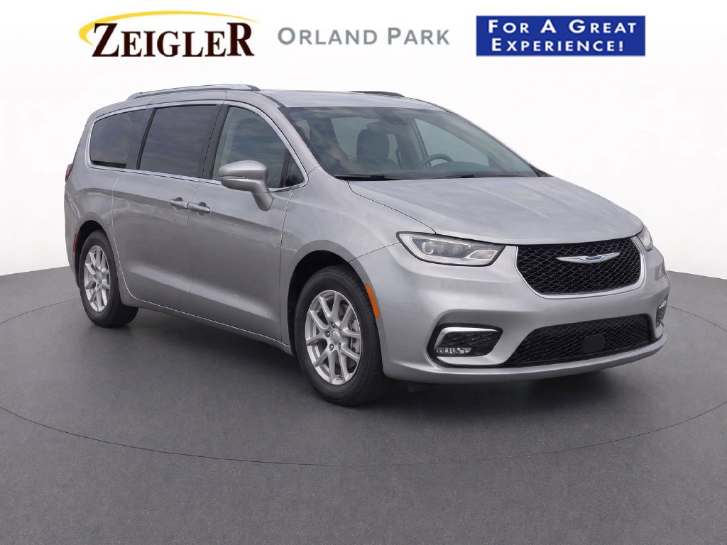 Used 2021 Chrysler Pacifica Touring-L