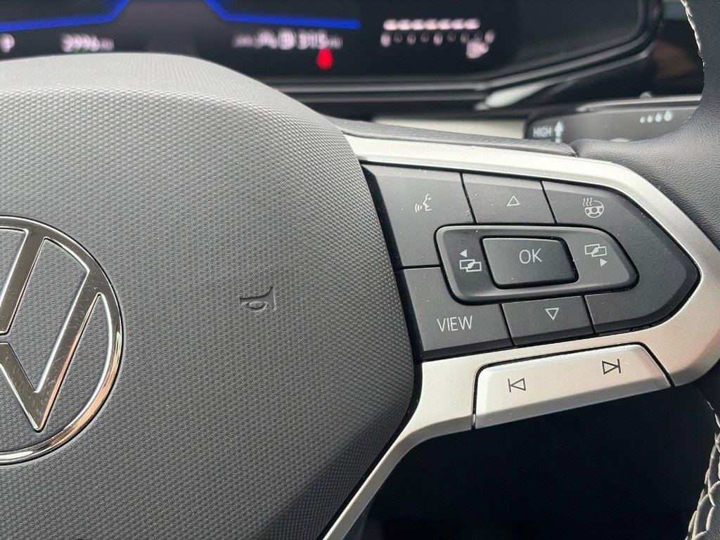 Used 2025 Volkswagen Taos S image 24