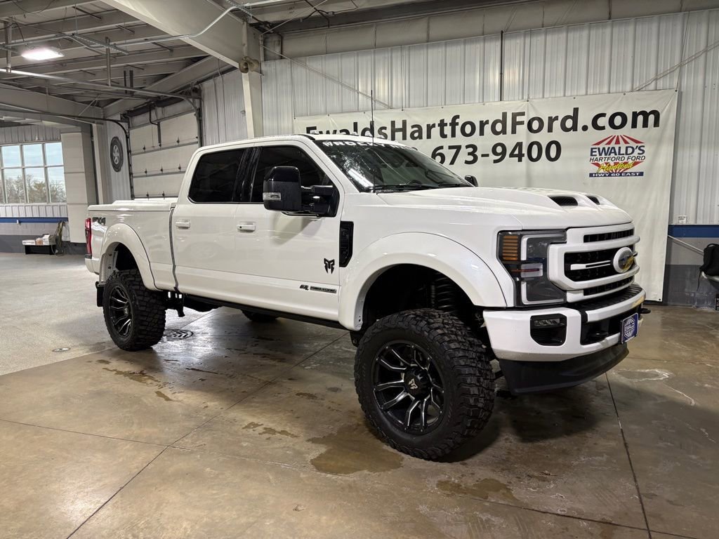 Used 2022 Ford F250 Lariat w/ Black Appearance Package image 2
