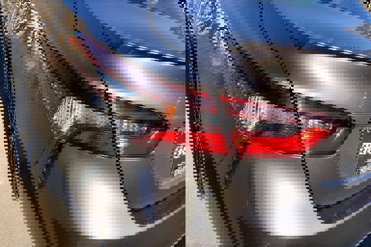 Used 2022 Toyota Camry SE image 27