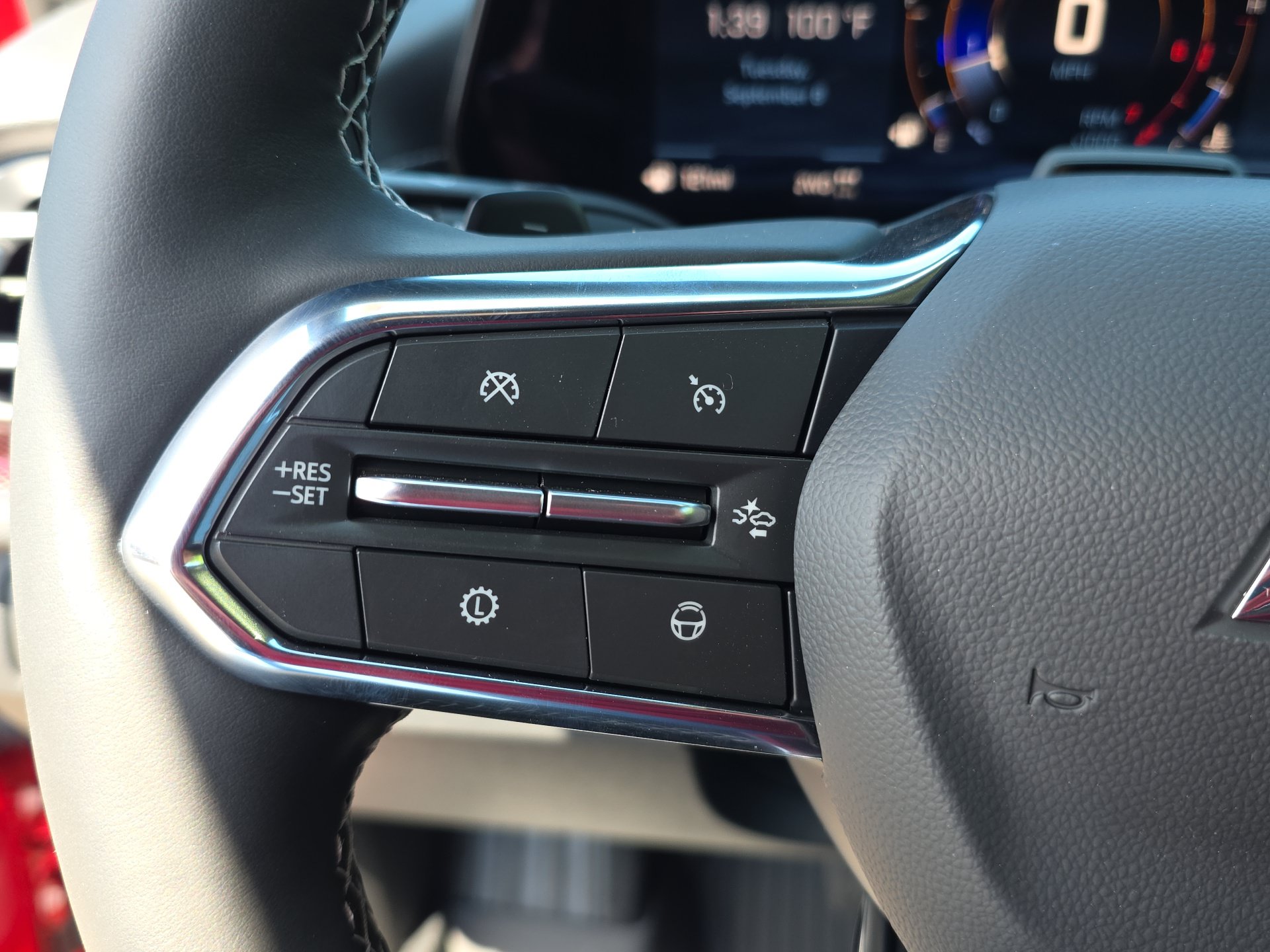 New 2026 Chevrolet Traverse Z71 w/ Enhanced Driving Package AWD/4WD image 18