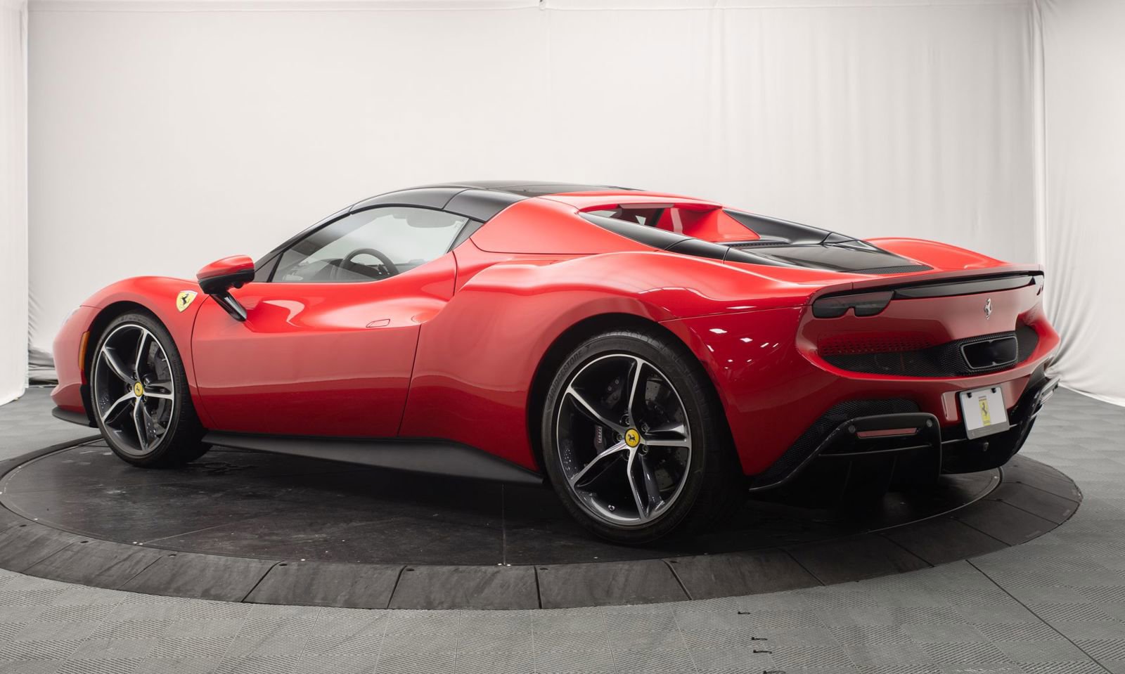 Used 2025 Ferrari 296 GTS RWD image 13