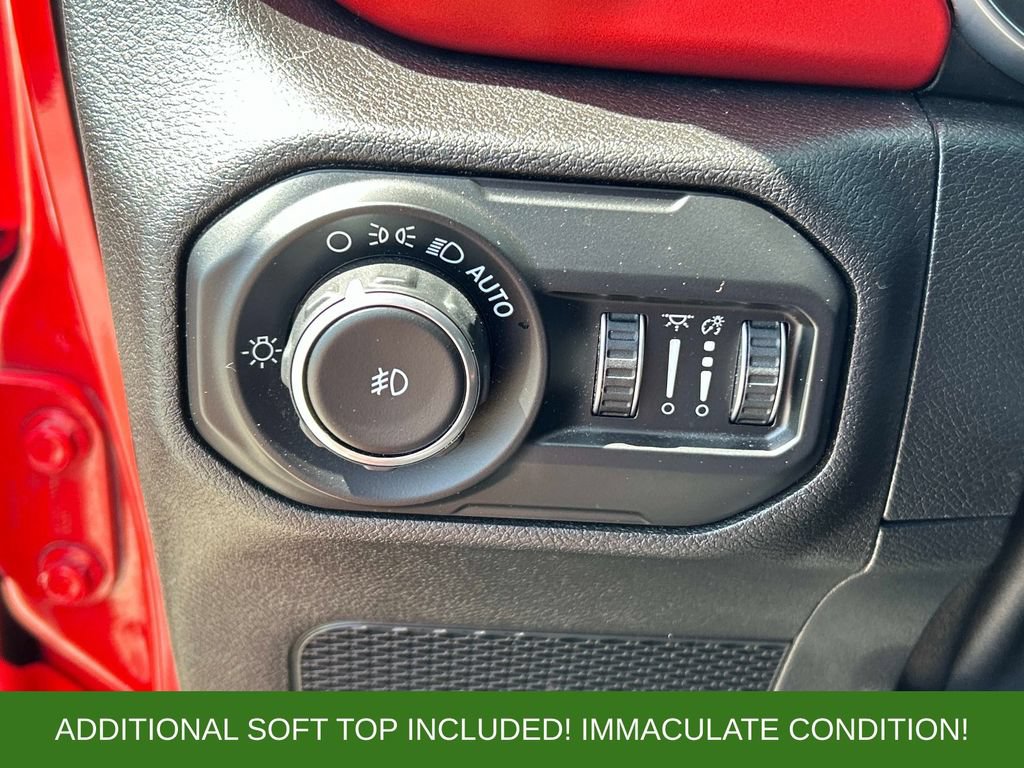 Used 2020 Jeep Wrangler Unlimited Rubicon w/ Dual Top Group AWD/4WD image 23