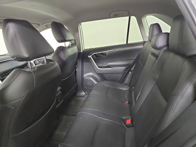 Used 2021 Toyota RAV4 LE AWD/4WD image 14
