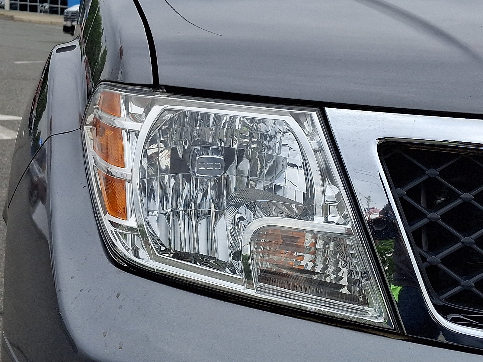 Certified 2019 Nissan Frontier SV w/ Value Truck Package AWD/4WD image 10