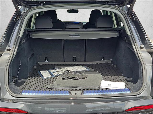 Certified 2025 Audi Q5 Premium AWD/4WD image 6