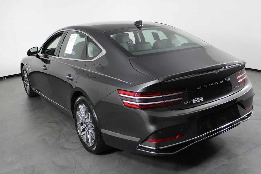 Used 2025 Genesis G80 2.5T image 3
