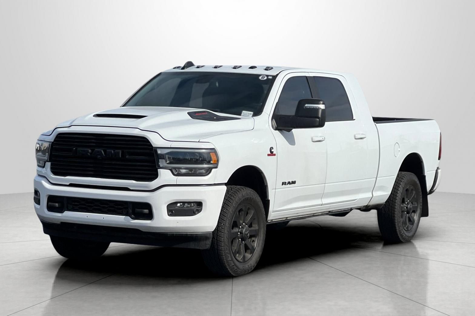 Used 2023 RAM 3500 Laramie w/ Night Edition image 8