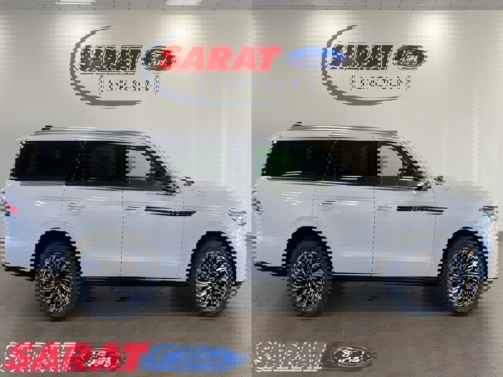 New 2025 Lincoln Navigator Black Label image 1