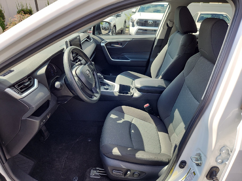 Certified 2024 Toyota RAV4 XLE AWD/4WD image 14