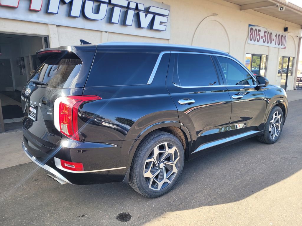 Used 2021 Hyundai Palisade Calligraphy w/ Winter Package image 3