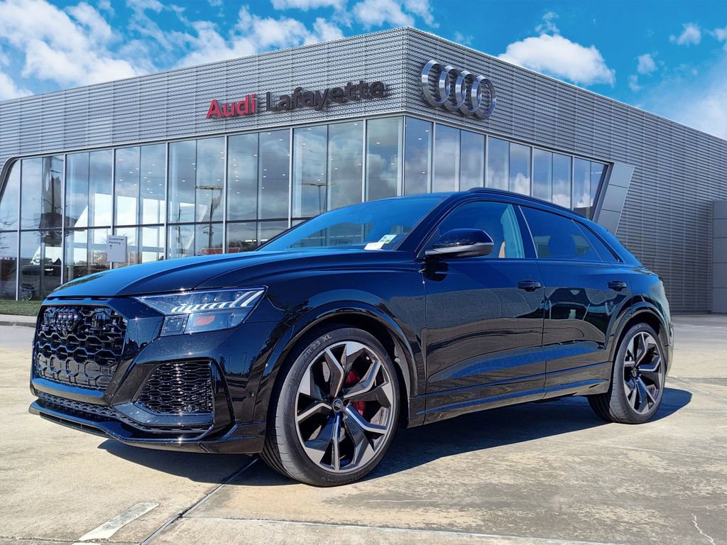 Used 2024 Audi RS Q8 w/ Black Optic Package AWD/4WD video 1