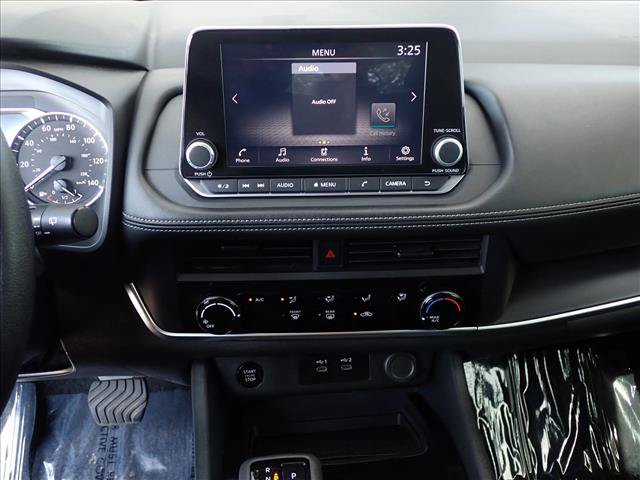 Used 2024 Nissan Rogue S AWD/4WD image 15