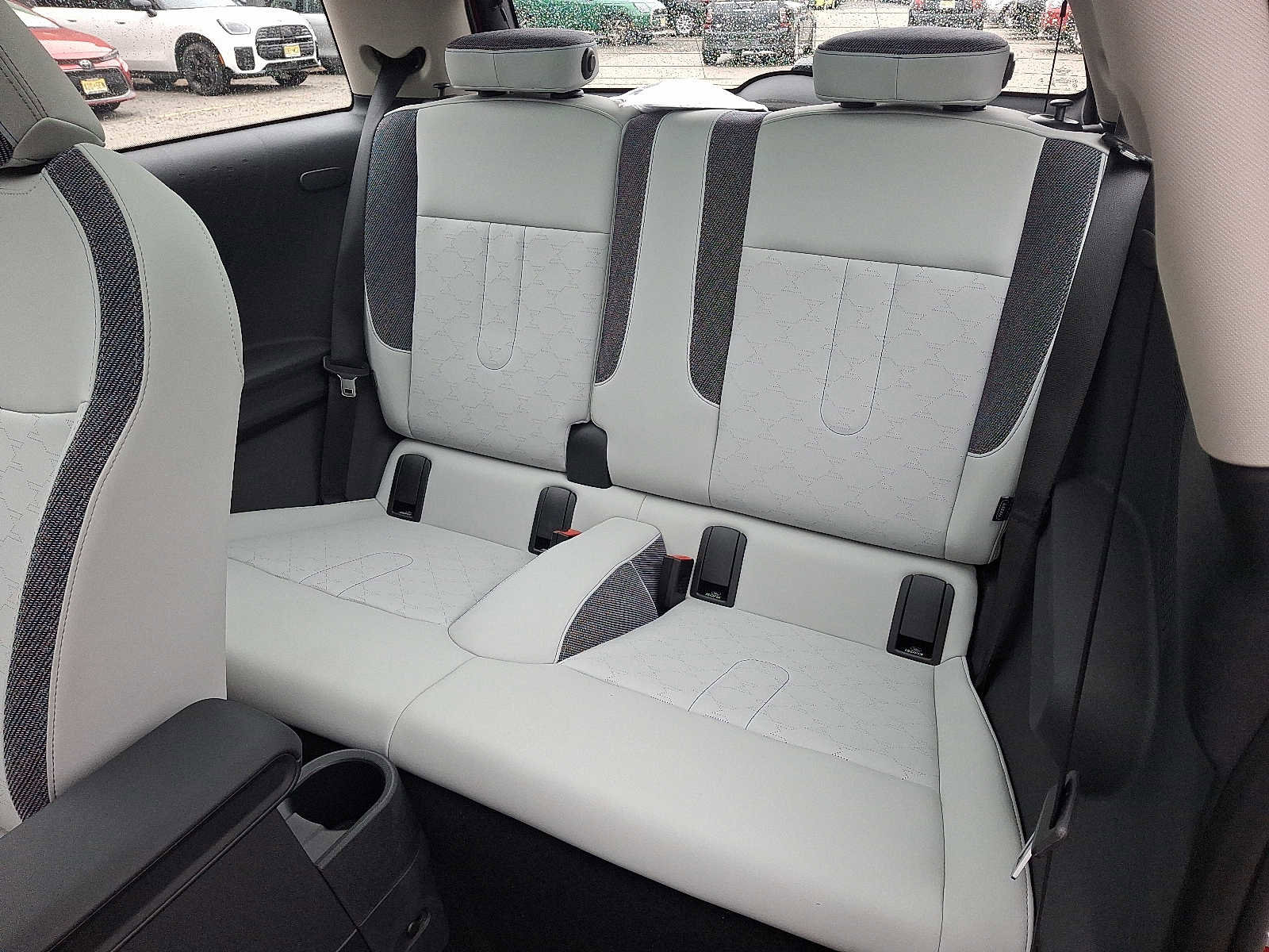 Used 2025 MINI Cooper 2-Door Hardtop image 10