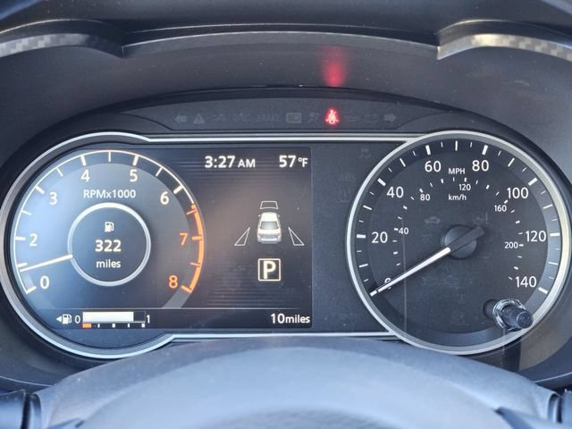 New 2025 Nissan Versa SV w/ Trunk Package FWD image 19