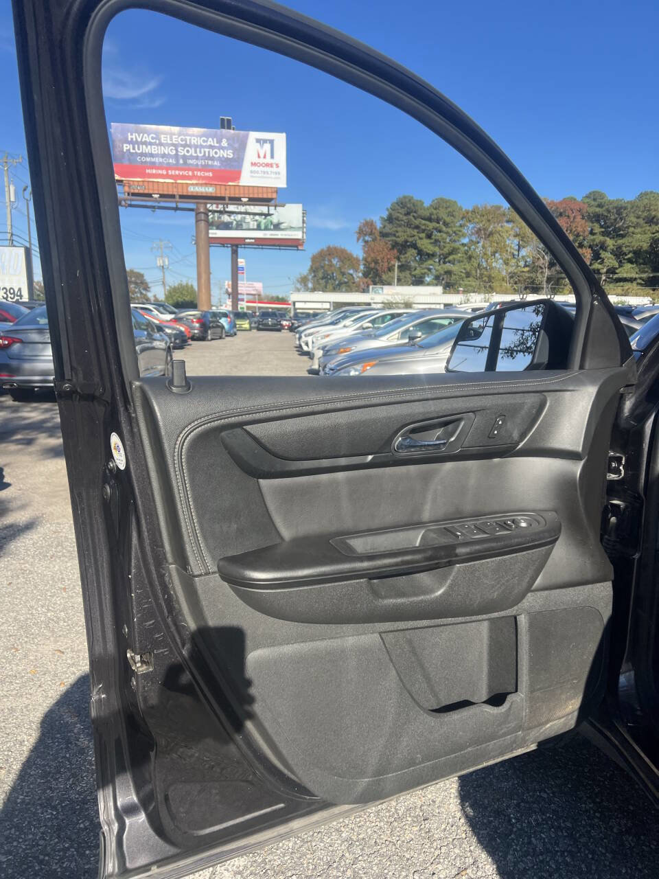 Used 2014 GMC Acadia SLE image 11