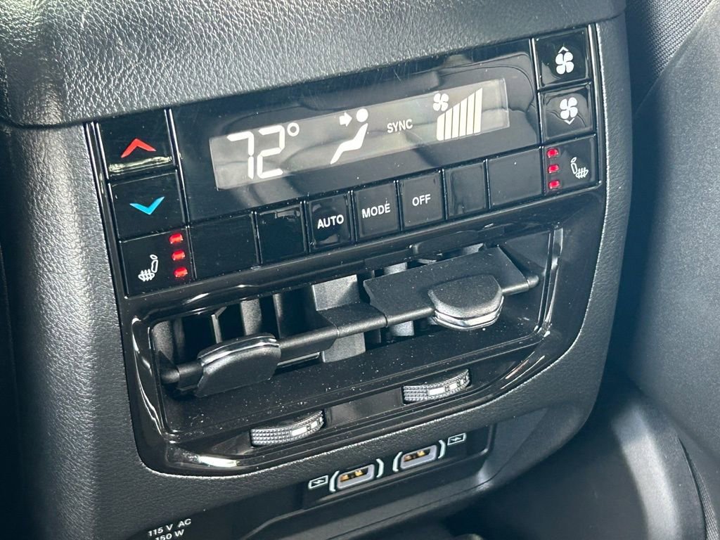 Used 2025 Jeep Grand Cherokee L Limited w/ Luxury Tech Group II image 59