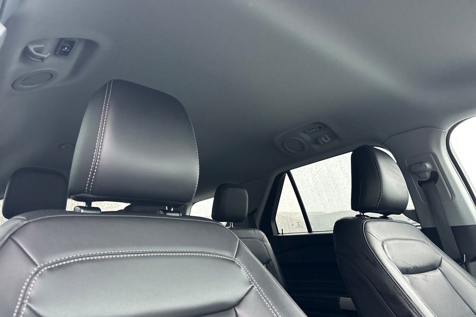 Used 2023 Ford Explorer XLT w/ Equipment Group 202A image 16