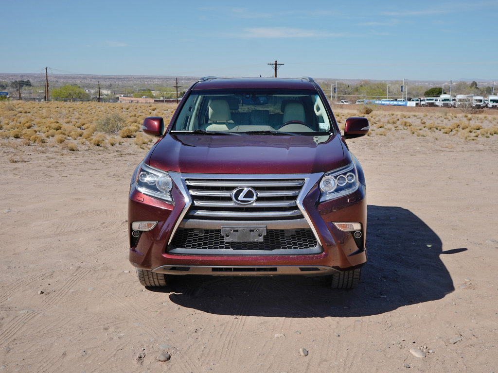 Used 2019 Lexus GX 460 Premium w/ Premium Package image 4