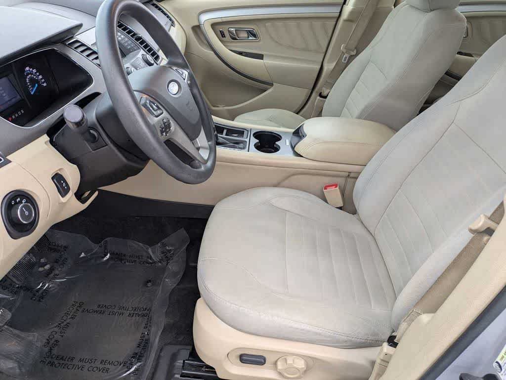 Used 2017 Ford Taurus SE FWD image 15