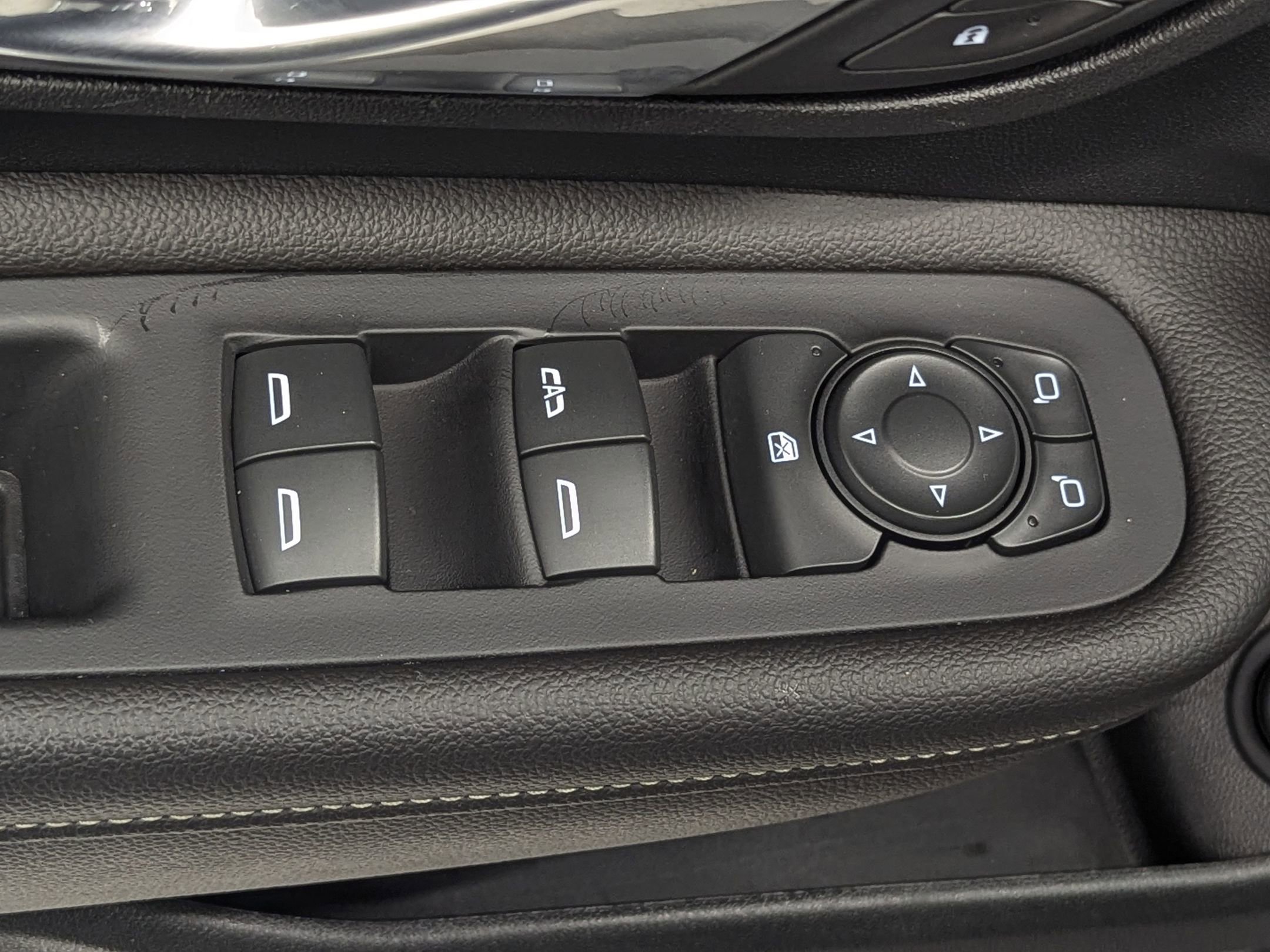 Used 2020 GMC Terrain Denali image 18