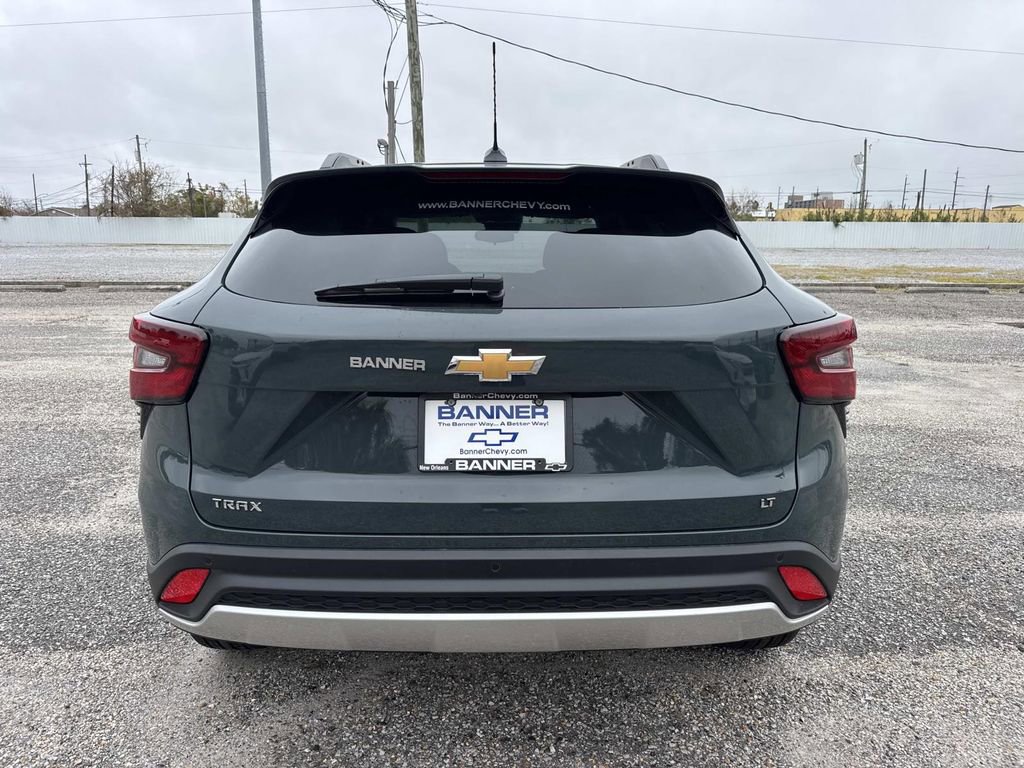 New 2026 Chevrolet Trax LT w/ Sunroof Package image 6