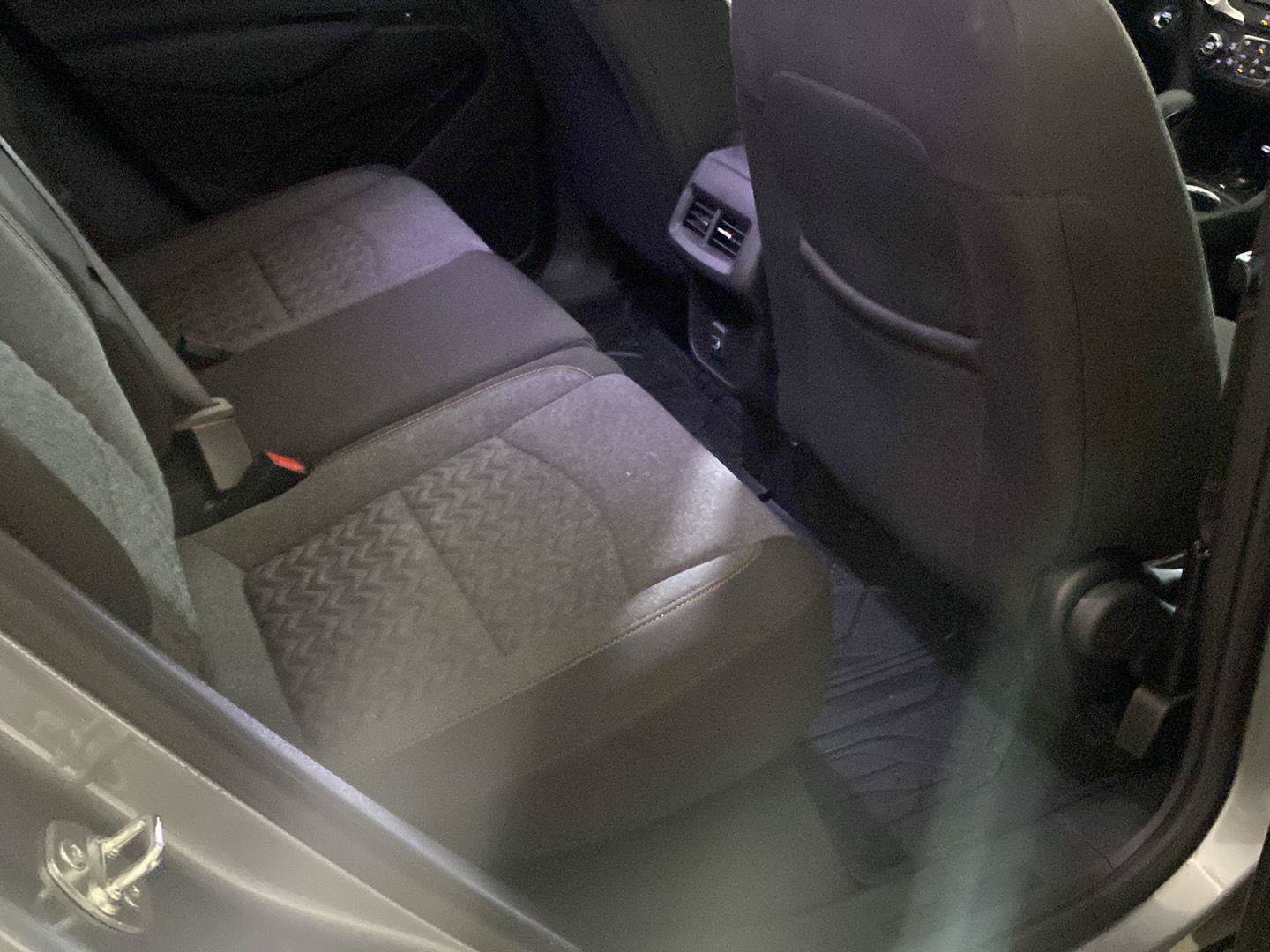 Used 2024 Chevrolet Equinox LT w/ LPO, Floor Liner Package FWD image 33