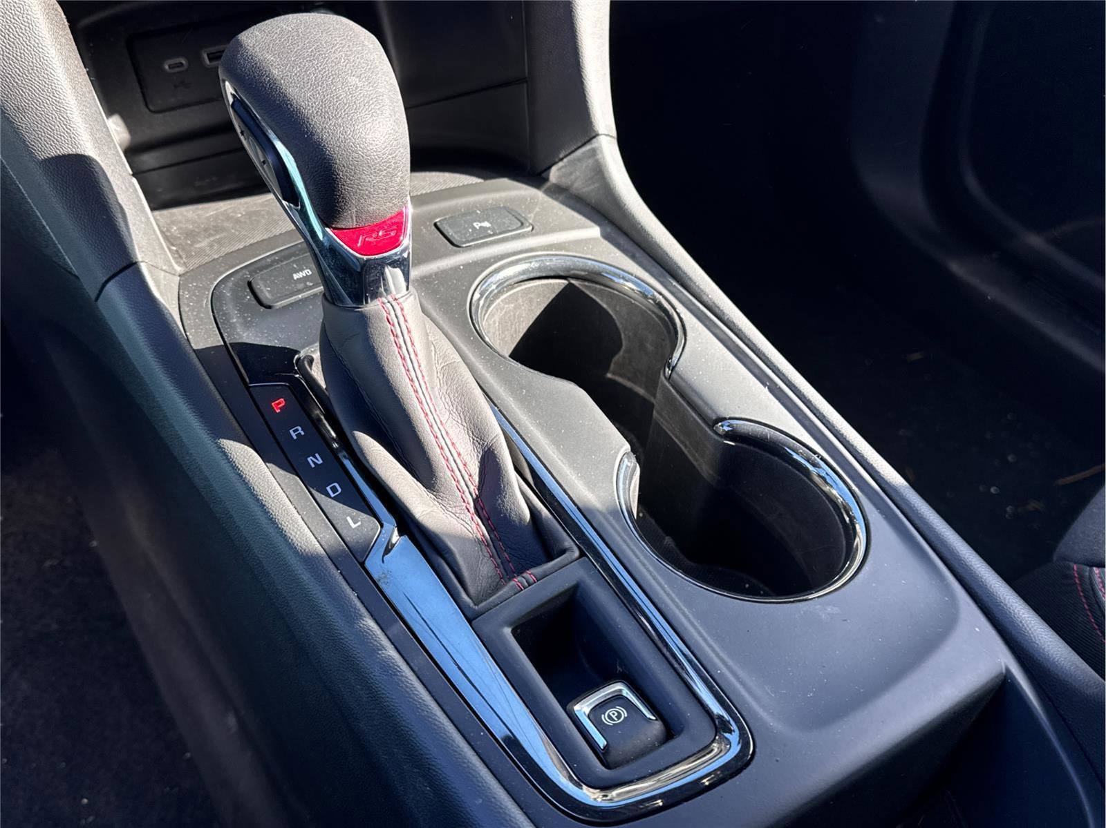 Used 2023 Chevrolet Equinox RS image 14