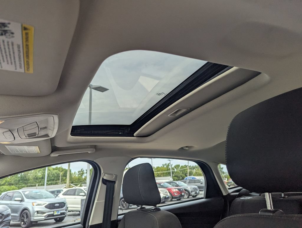 Used 2018 Ford Focus SEL FWD image 20