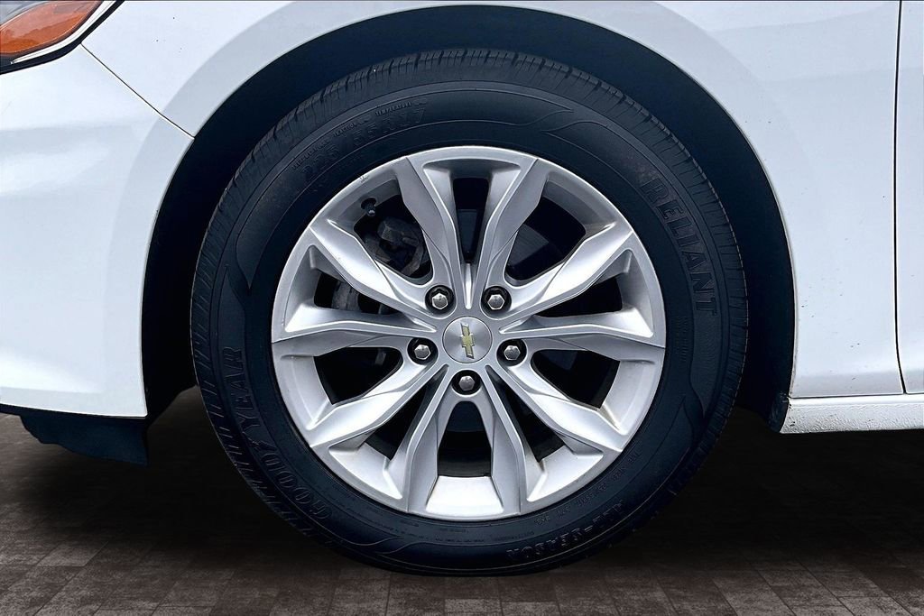 Used 2019 Chevrolet Malibu LT FWD image 34
