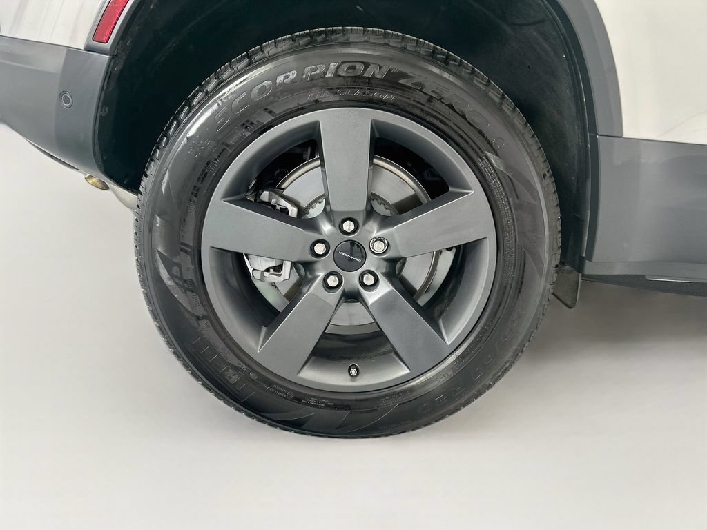 Certified 2026 Land Rover Defender 110 S AWD/4WD image 32