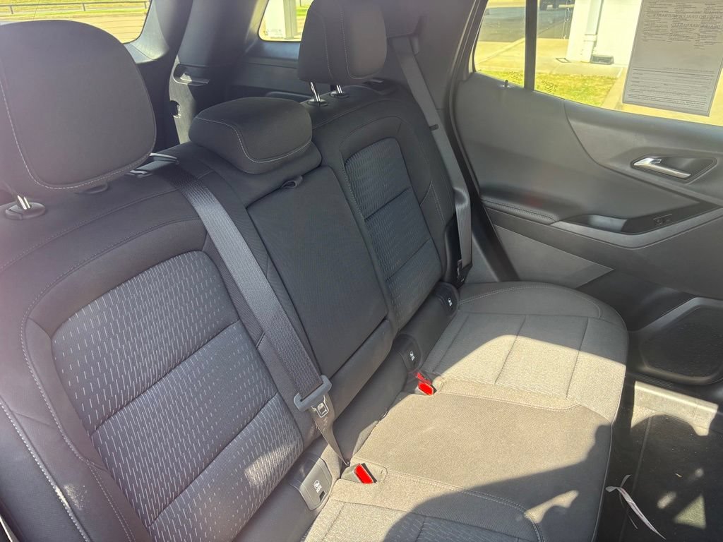 Used 2026 Chevrolet Equinox LT FWD image 5
