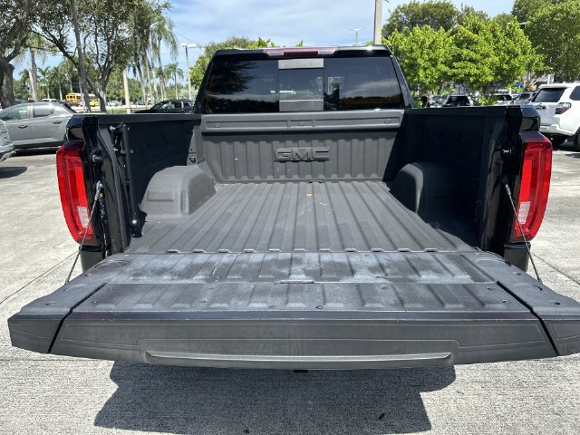 Used 2023 GMC Sierra 1500 SLT w/ SLT Premium Plus Package AWD/4WD image 24