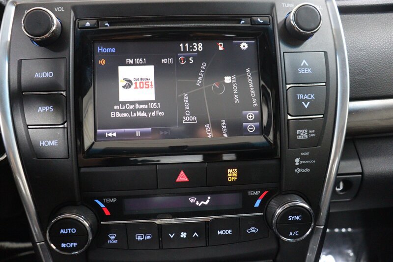 Used 2015 Toyota Camry XLE FWD image 12