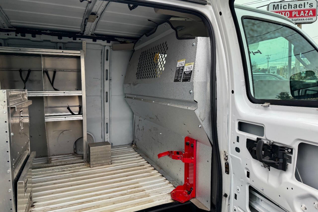 Used 2017 Chevrolet Express 2500 image 13