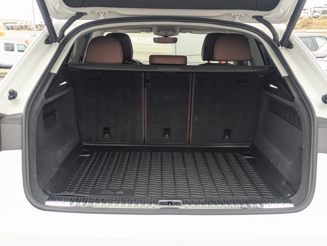 Used 2022 Audi Q8 Premium Plus w/ Premium Plus Package image 29